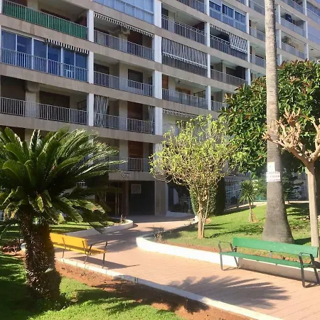 En Playa Gandia Con Piscina Y Parking Апартаменты *