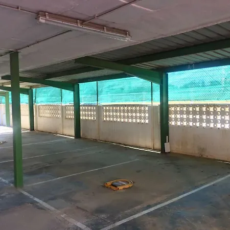 En Playa Gandia Con Piscina Y Parking Апартаменты *